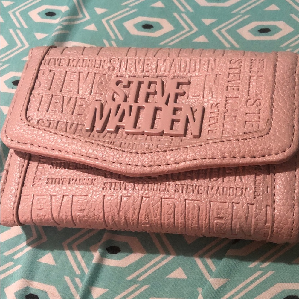 Steve Madden Blush Pink Embossed Logo Folding Wallet